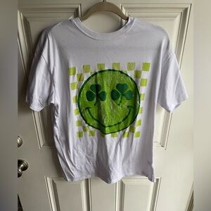 St Patrick’s Day!!!!Freeze White Tee with Green Smiley and Checkered Design